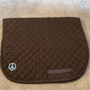 Lettia peace sign saddle pad